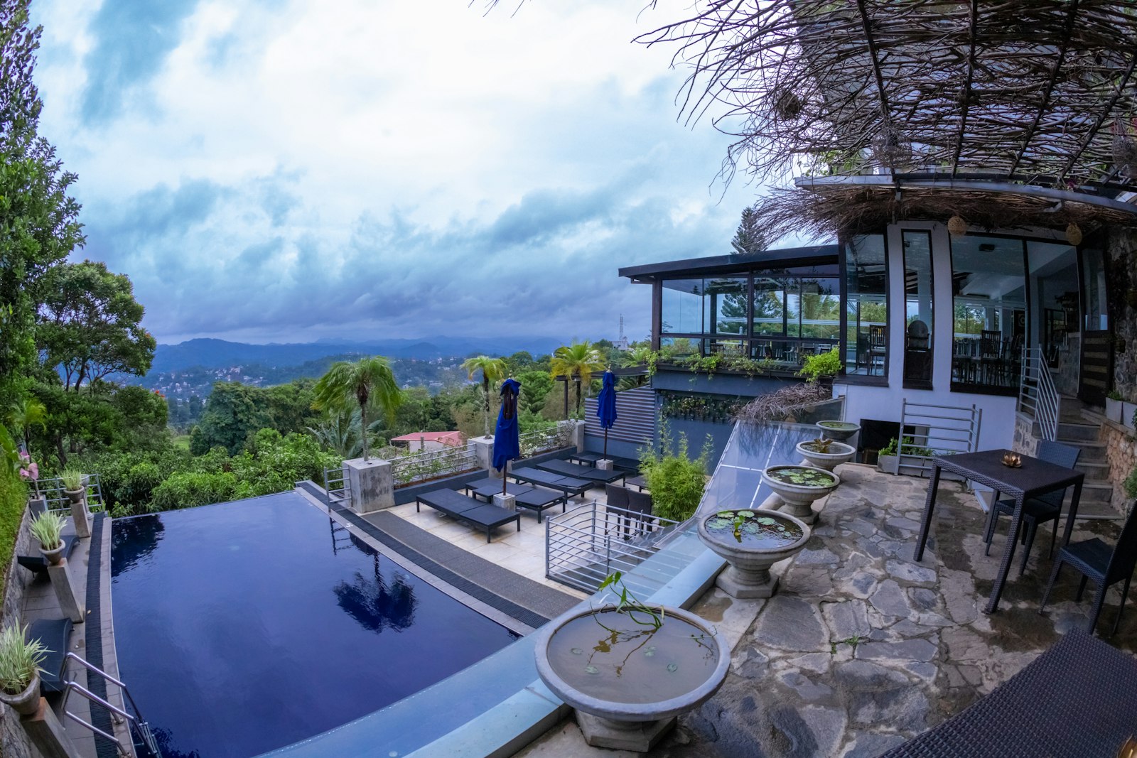 Whitewashed villa with private pool above Saint-Tropez bay